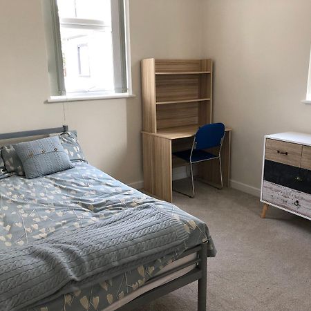 Armyn House Apartments, Your Coastal Escape In 팰머스 외부 사진