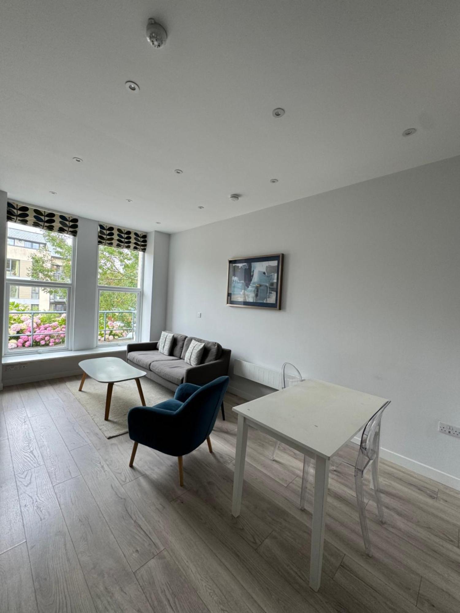 Armyn House Apartments, Your Coastal Escape In 팰머스 외부 사진